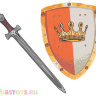 Комплект из щита с золотой короной и меча с коричневой рукоятью