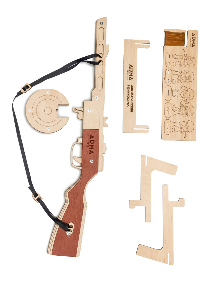 «Балтийский морпех - 1»: автомат ППШ цвета дерева и пистолет Люгера «Парабеллум»